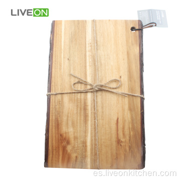 Tabla de cortar de madera maciza con corteza de naturaleza